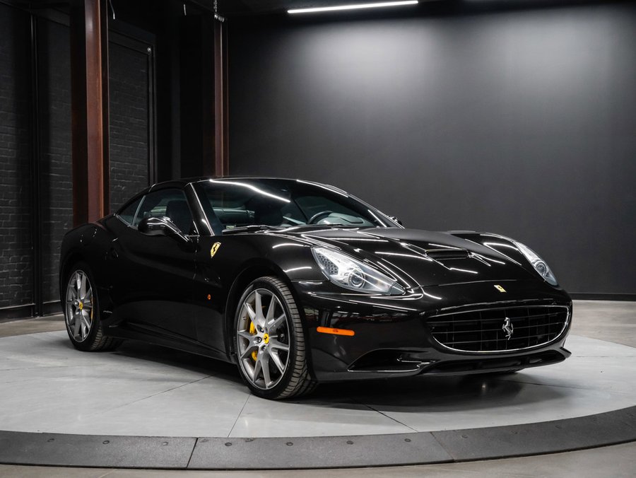 2011 Ferrari California 2011 Black