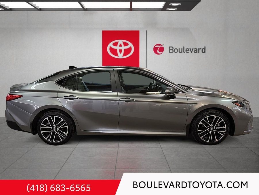 Toyota Camry 2025 2025 Gris