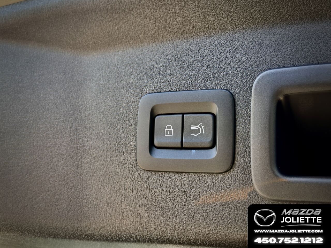 2026 MAZDA CX-5 Aero Grey Metallic Notre-Dame-des-Prairies - photo #13