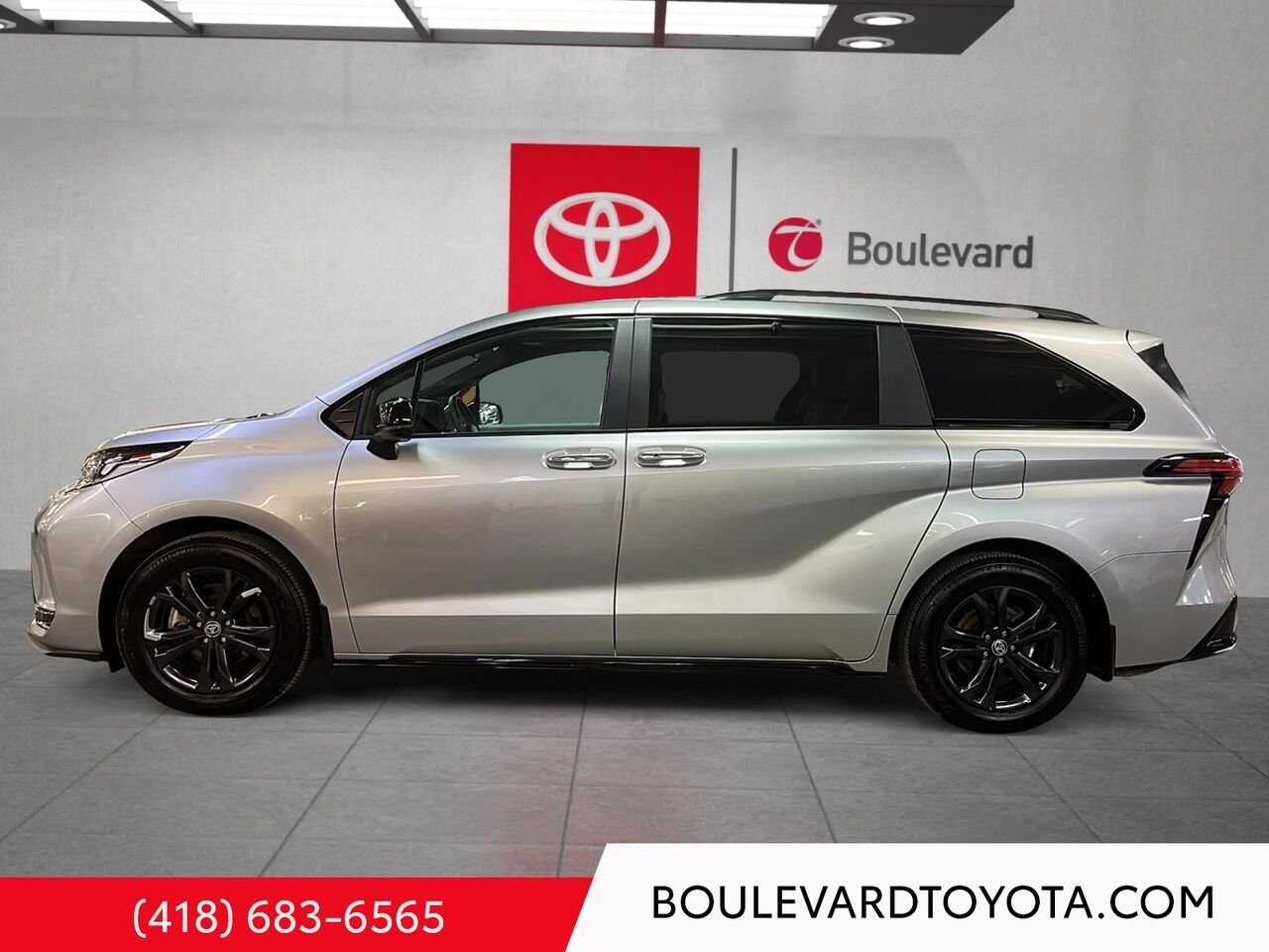 2025 Toyota Sienna 99661A-50 | XSE, AWD, 7 PASSAGERS Celestial Silver Metallic Québec - photo #5