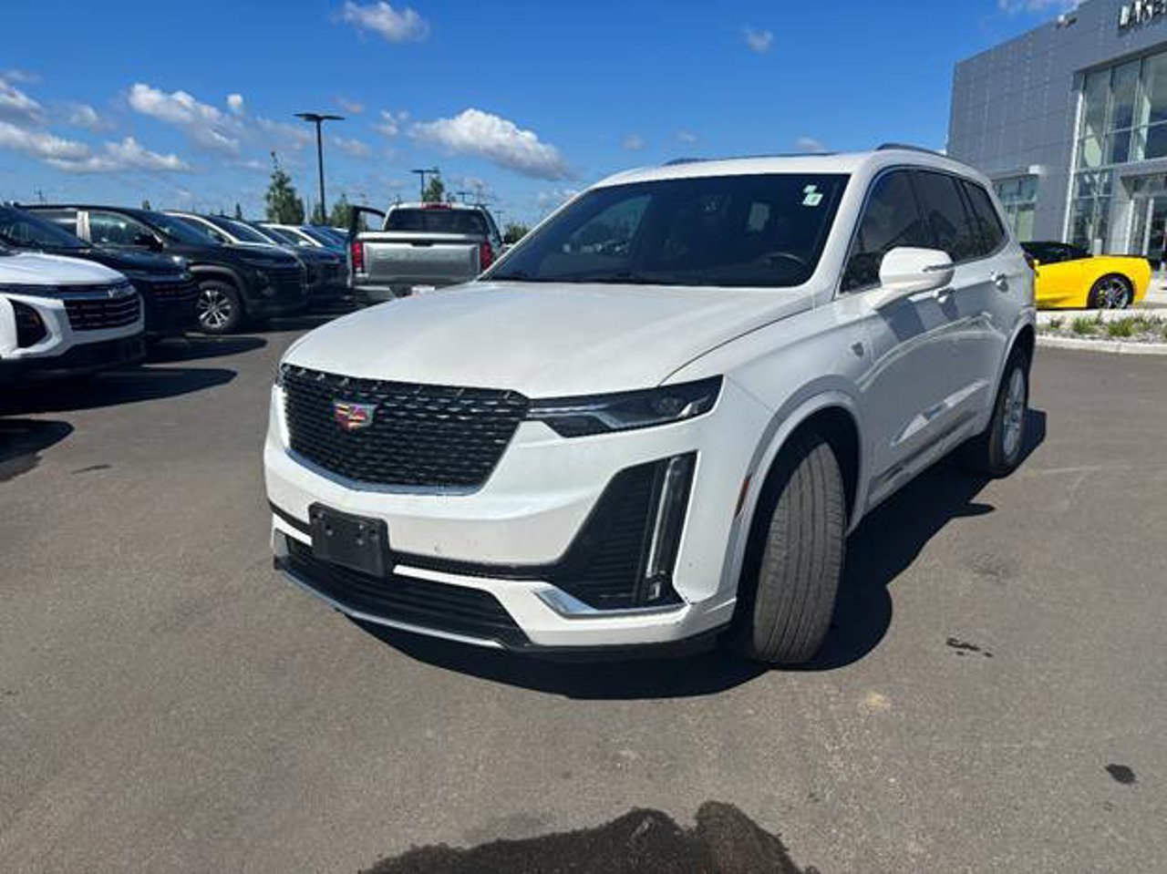2024 Cadillac XT6 AWD 4dr Luxury White Sherwood Park - photo #2