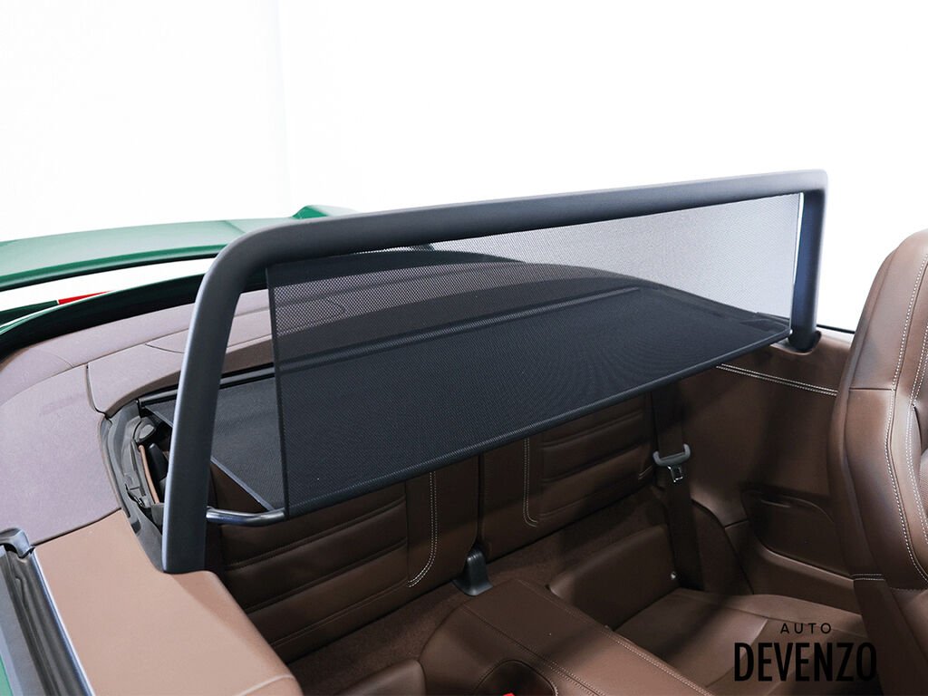 2022 Porsche 911 Green Saint-Eustache - photo #19