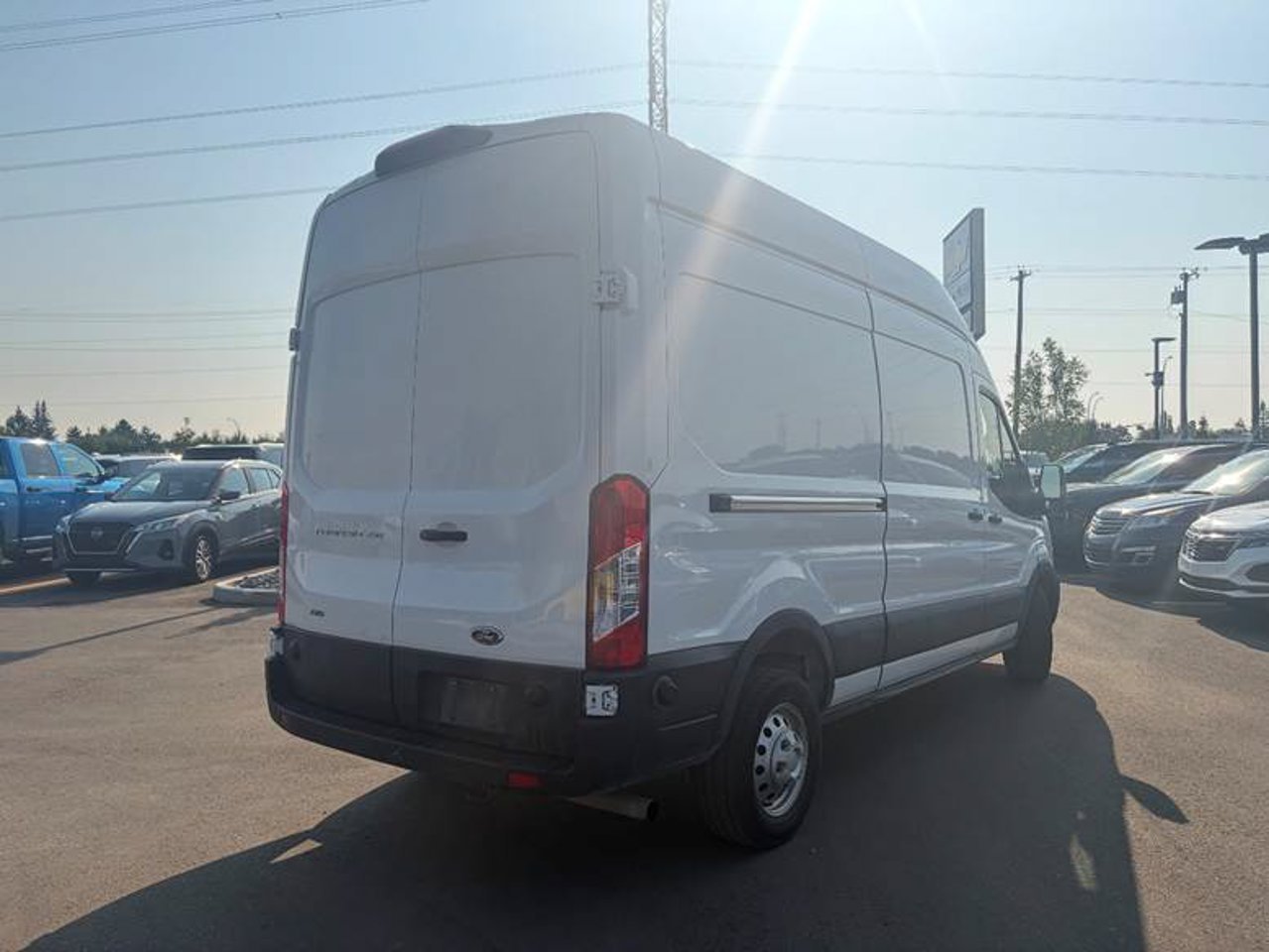 2025 Ford Transit Cargo Van T-250 148 Hi Rf 9070 GVWR AWD White Sherwood Park - photo #4