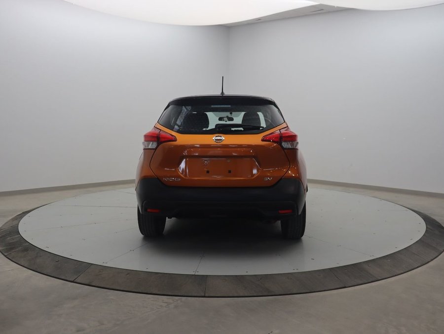 2018 Nissan Kicks 2018 Orange