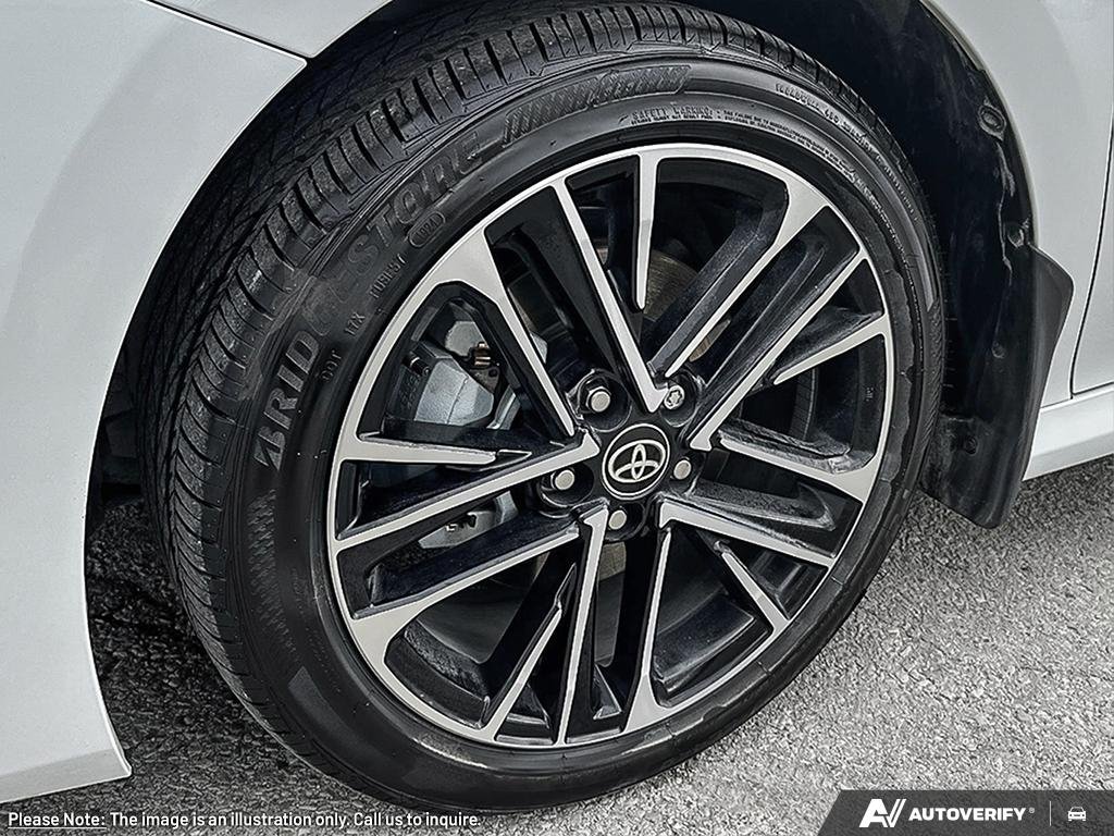 2026 Toyota Camry 2601980 | XLE Wind Chill Pearl Edmonton - photo #6