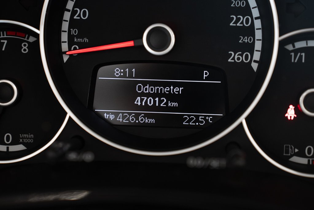 Volkswagen Beetle Trendline+ cabriolet 2 portes 2016 Blanc Kirkland - photo #12