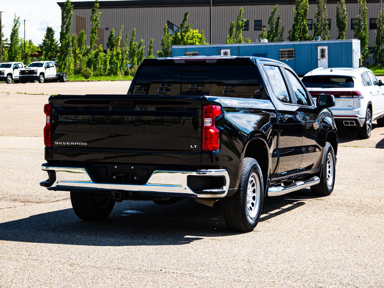 2022 Chevrolet Silverado 1500 LTD 4WD Crew Cab 147 LT Black Sherwood Park - photo #12