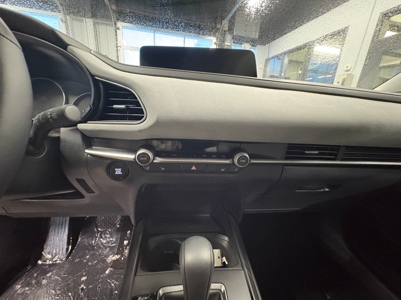 MAZDA CX-30 GS KURO 2026 Gris aéro métallisé Châteauguay - photo #11