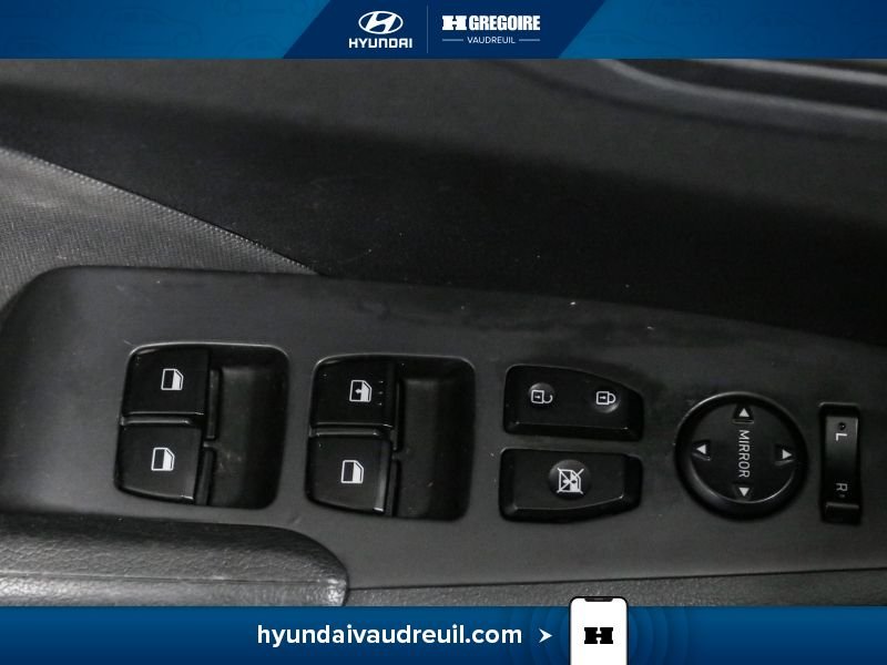 2020 Hyundai Accent Black Blainville - photo #16