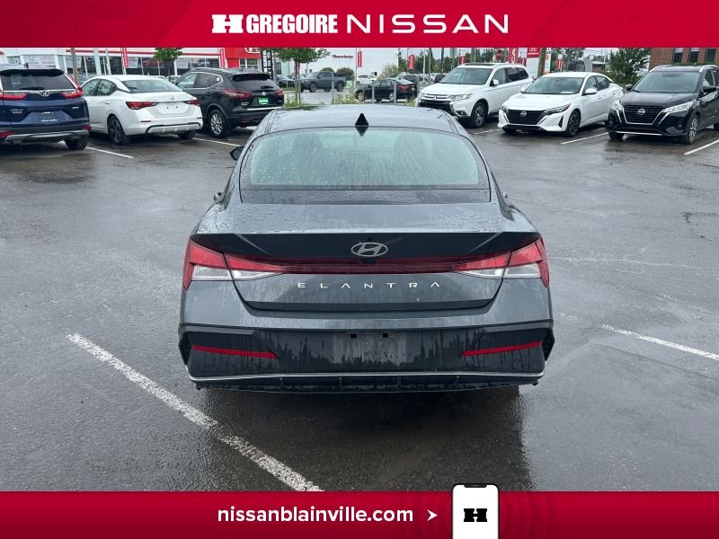 2024 Hyundai Elantra Grey Blainville - photo #13