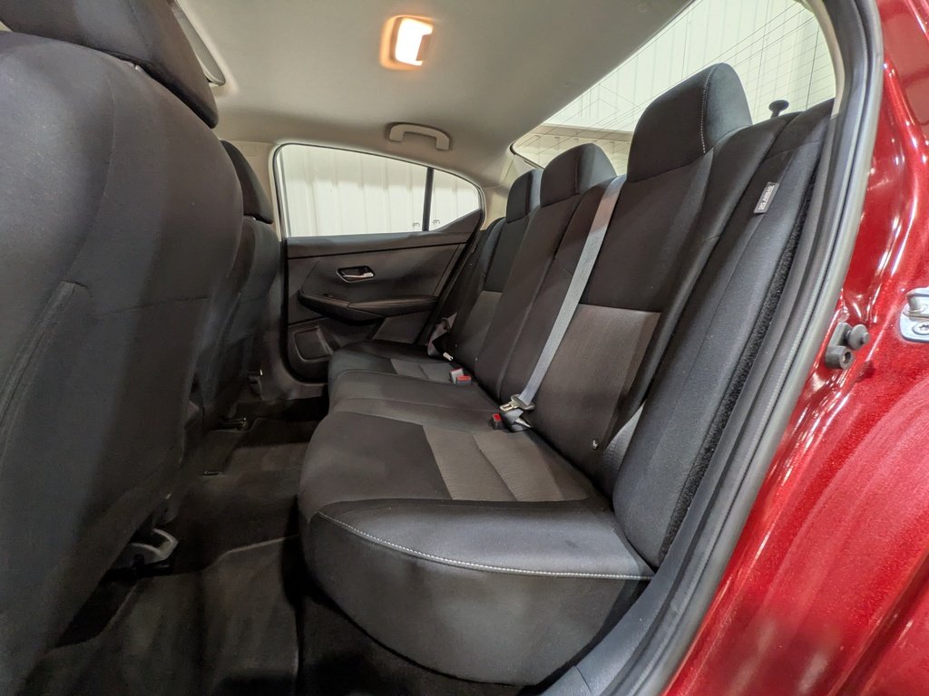 Nissan Sentra SV CVT 2023 Rouge Val-David - photo #10