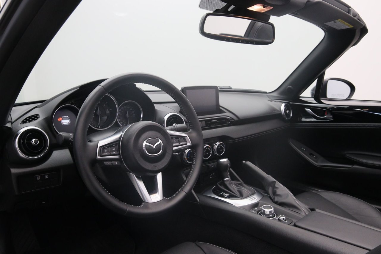 2023 Mazda MX-5 VIN JM1NDAD7XP0553322 Black Chicoutimi - photo #6