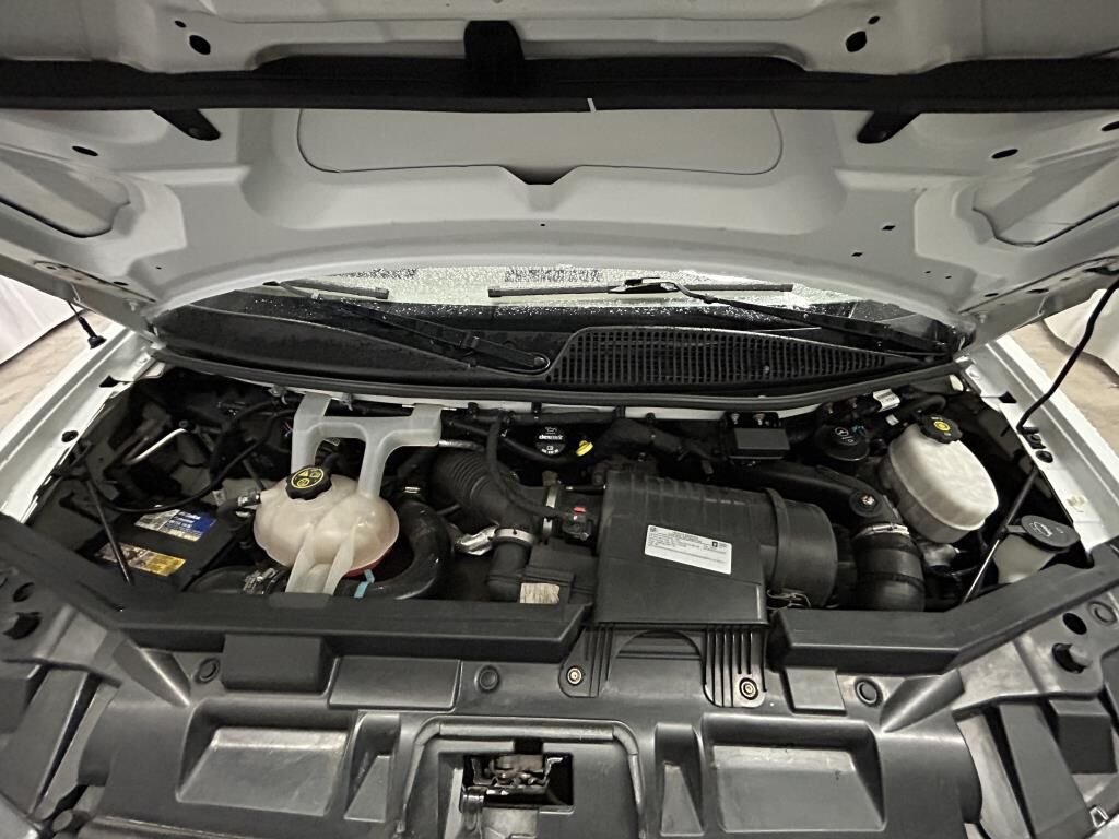 2018 CHEVROLET FOURGONNETTE UTILITAIRE LONGUE EXPRESS Traction arrière 2500 155 po White Rivière-du-Loup - photo #9