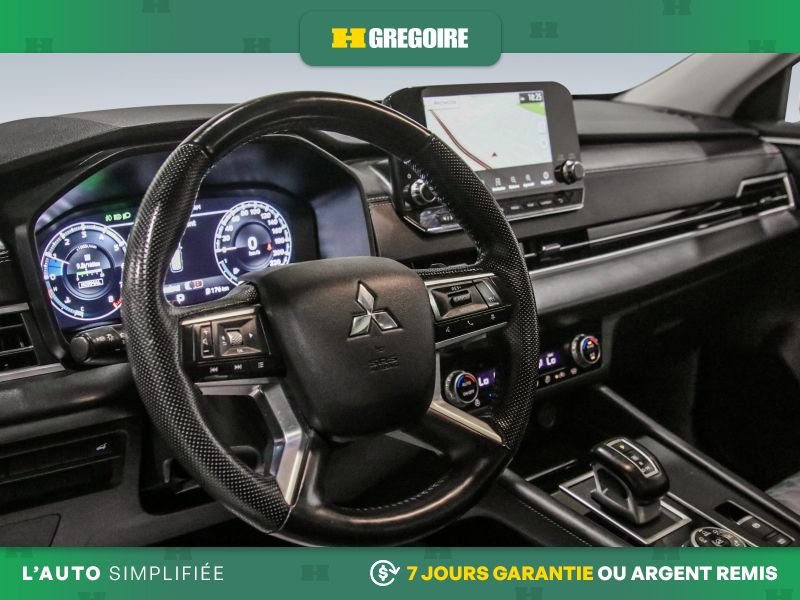 Mitsubishi Outlander 2023 Gris Blainville - photo #11