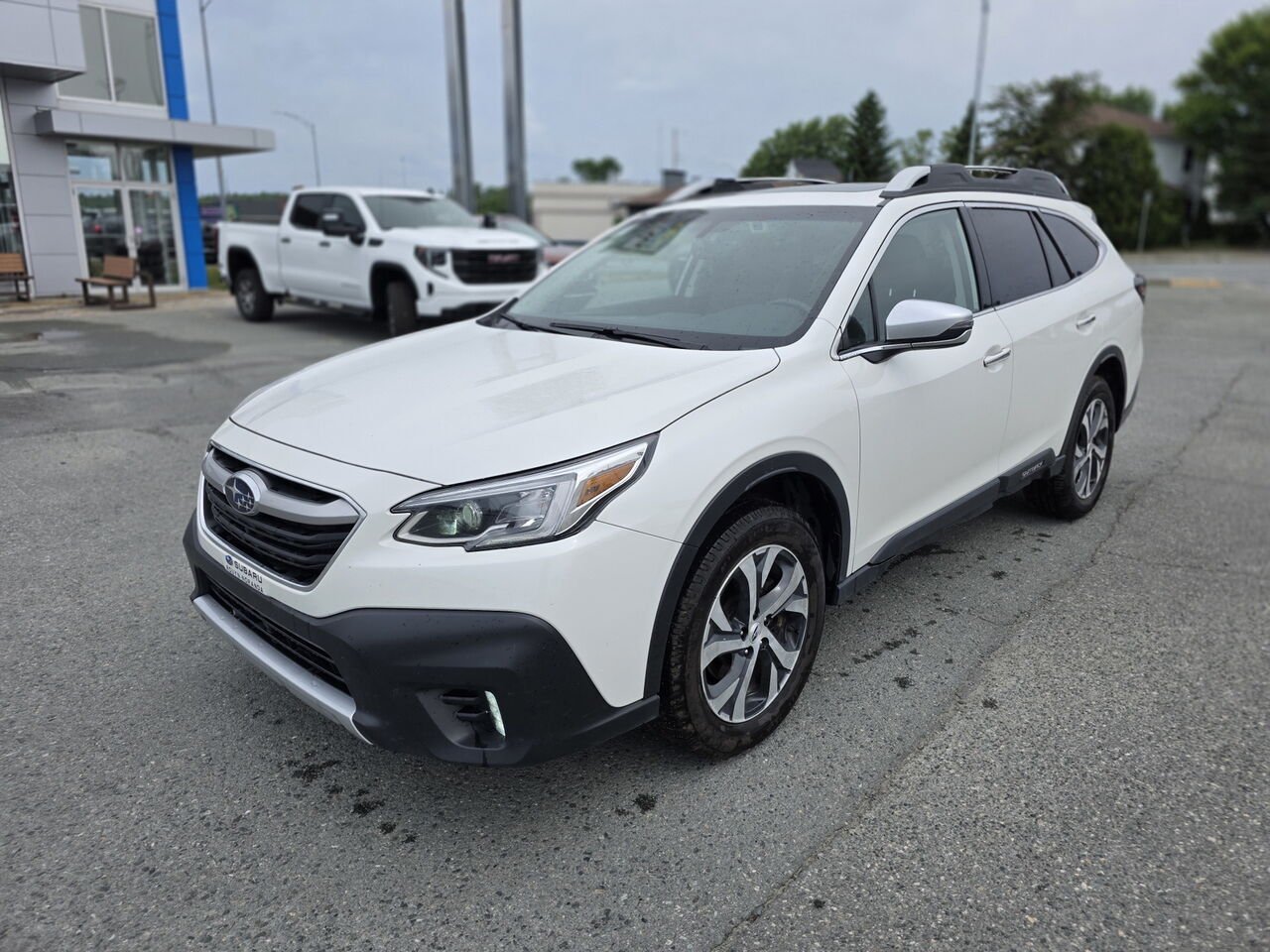 2022 Subaru Outback Premier XT White Rouyn-Noranda - photo #39