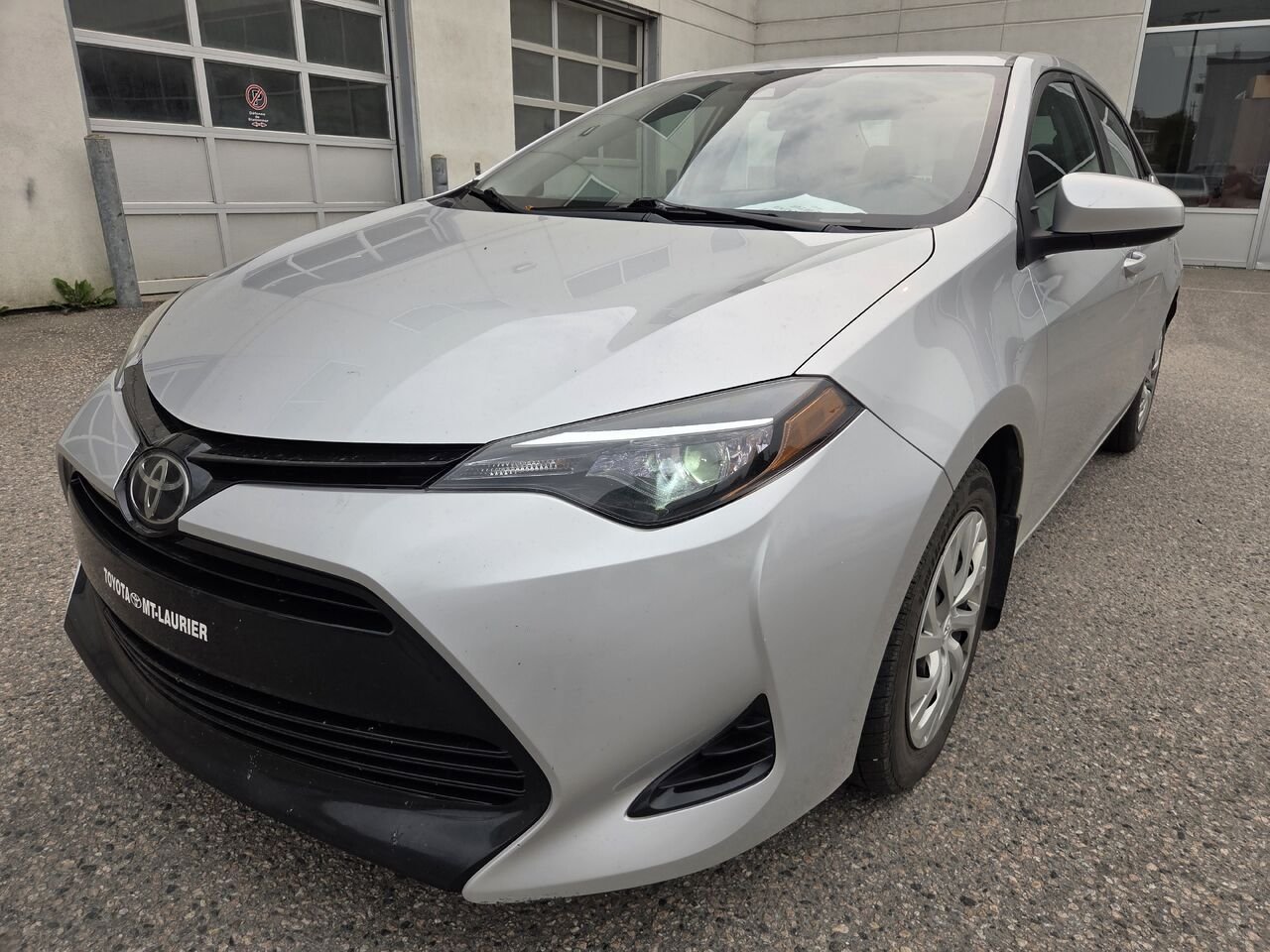 2017 Toyota Corolla Grey Amos - photo #0