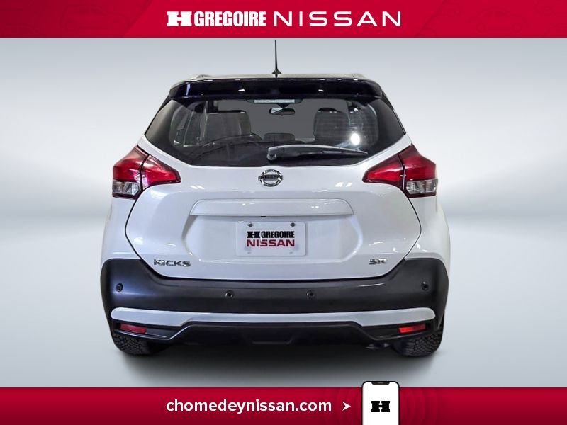 2020 Nissan Kicks White Laval - photo #7