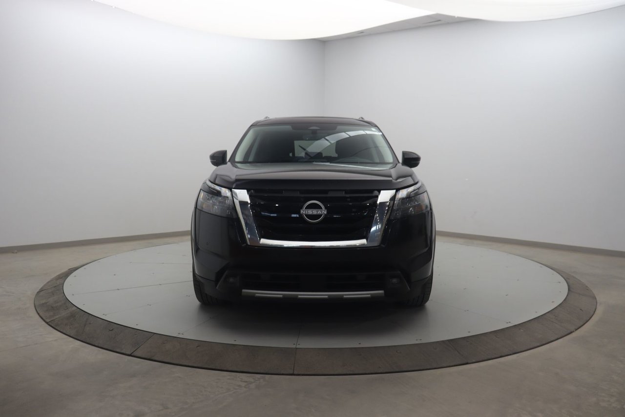Nissan Pathfinder NIV 5N1DR3BE0RC216097 2024 Noir Chicoutimi - photo #1