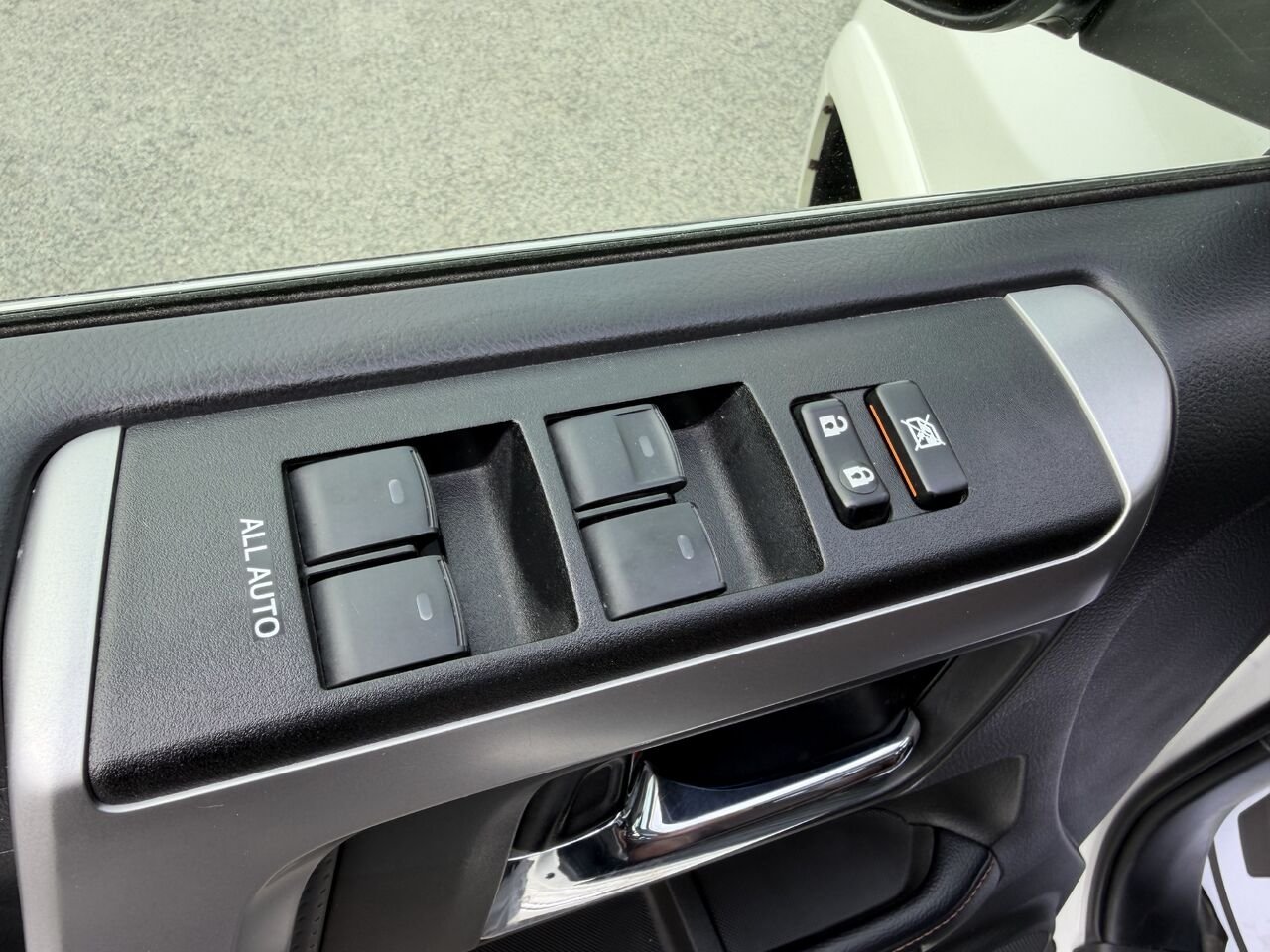 2021 Toyota 4Runner White Thetford Mines - photo #19