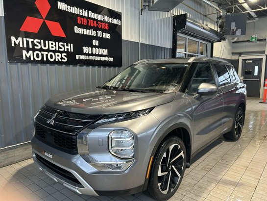 2023 Mitsubishi Outlander SEL S-AWC Grey