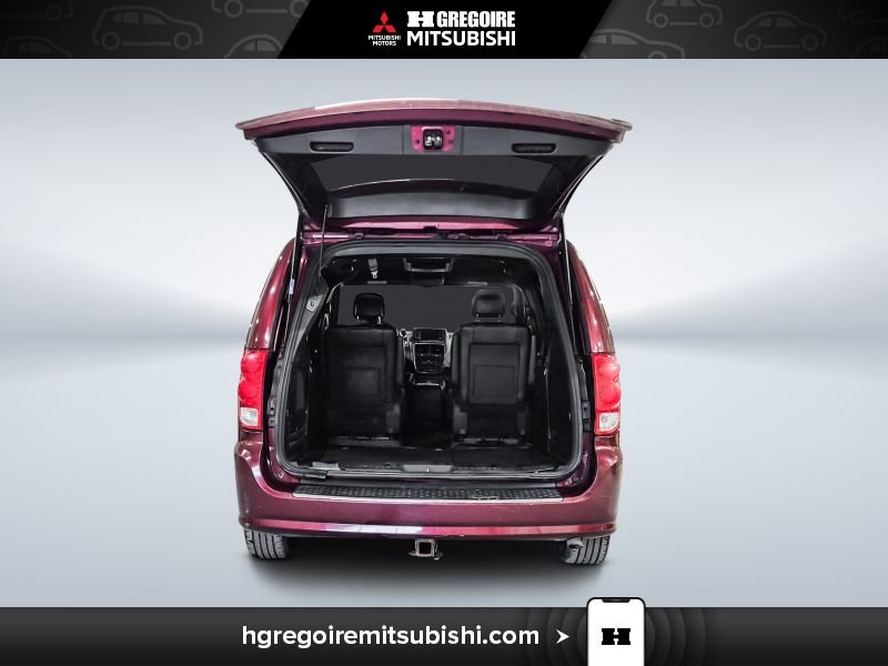 2016 Dodge GR Caravan Red Saint-Eustache - photo #11
