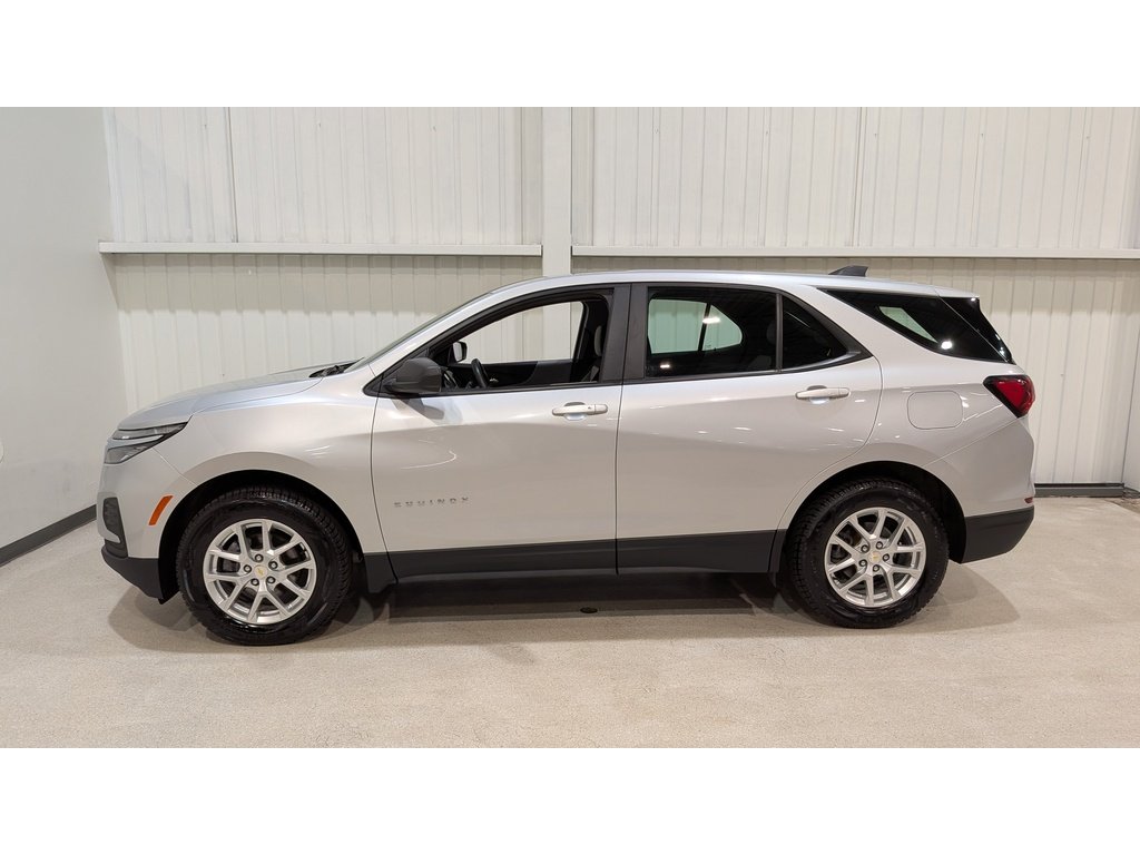 2022 Chevrolet Equinox AWD 4dr LS w/1LS Silver Val-David - photo #4