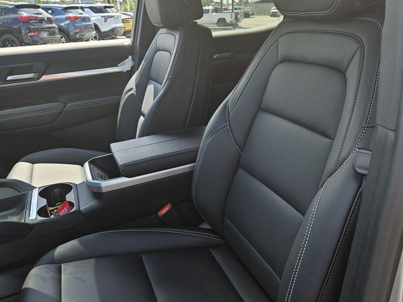 2027 GMC Terrain Élévation 4 portes TI Sterling Metallic Thetford Mines - photo #12