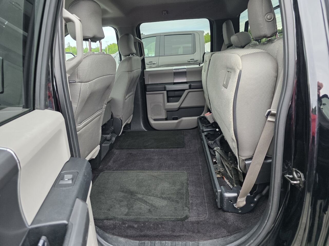 2016 Ford F-150 Cab SuperCrew 4RM 157 po XLT Black Rouyn-Noranda - photo #16