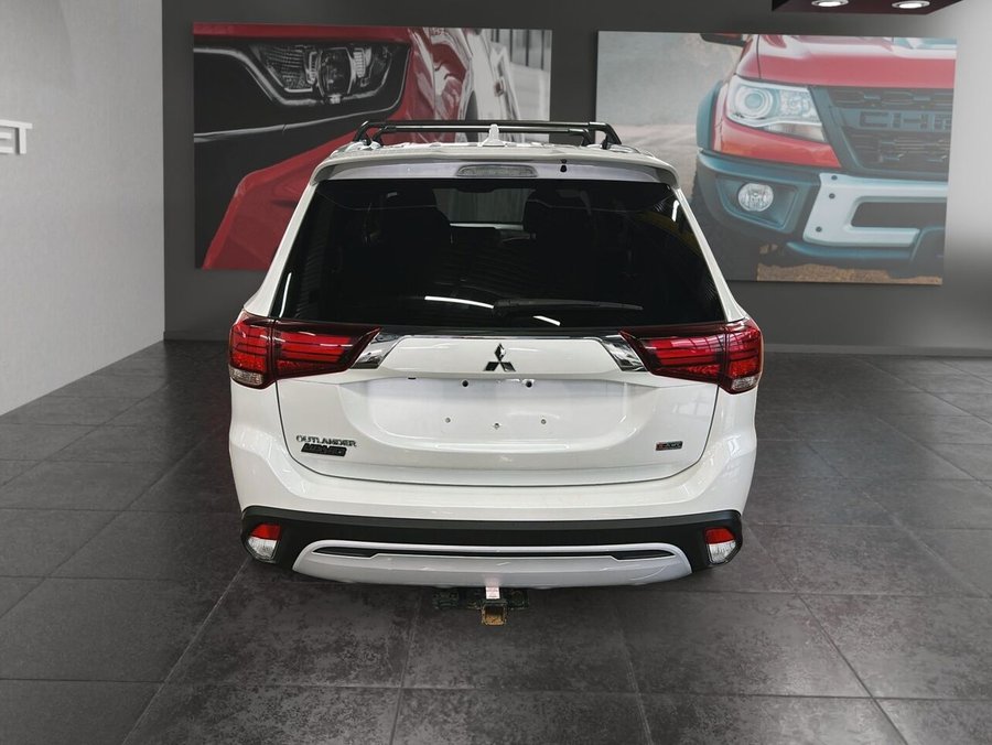 2020 MITSUBISHI OUTLANDER 2020 White