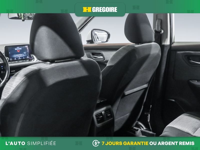 Nissan Rogue 2023 Blanc Laval - photo #22