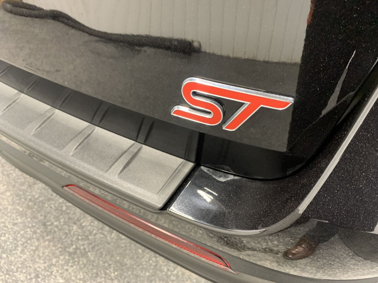 Ford Explorer ST AWD ST, 3.0L, TECH PACK, TOIT PANO 2024 Noir Châteauguay - photo #4