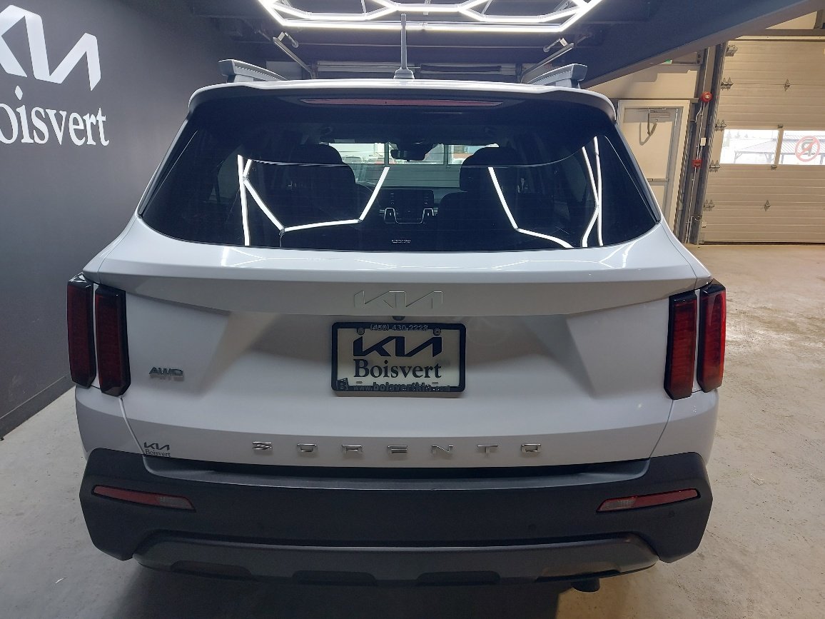 2022 Kia Sorento White Blainville - photo #8