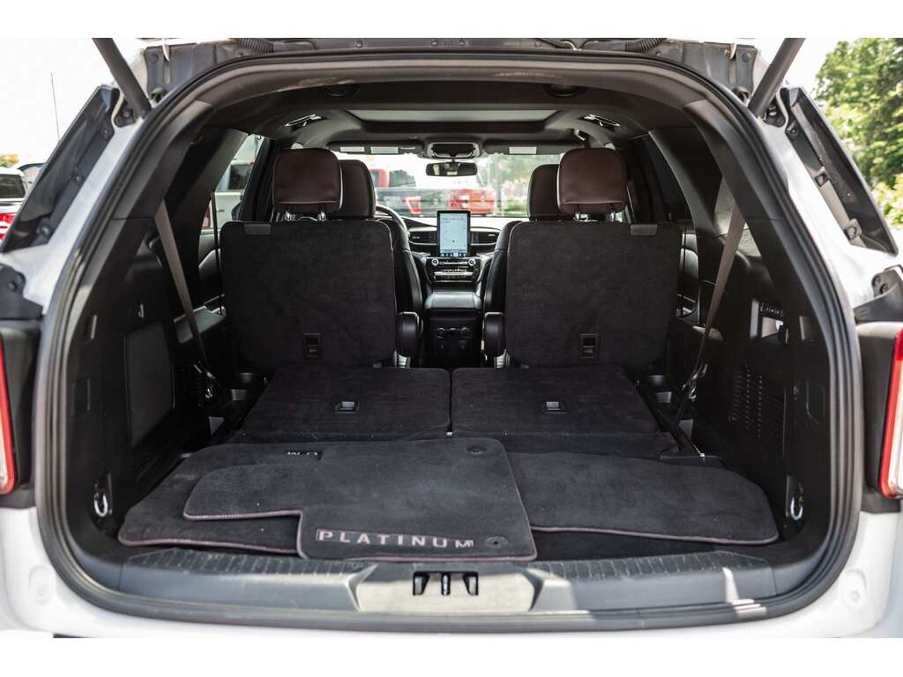 Ford Explorer 2023 Blanc Sainte-Julienne - photo #14