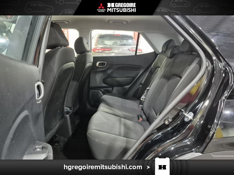 2023 Hyundai Venue Black Blainville - photo #27