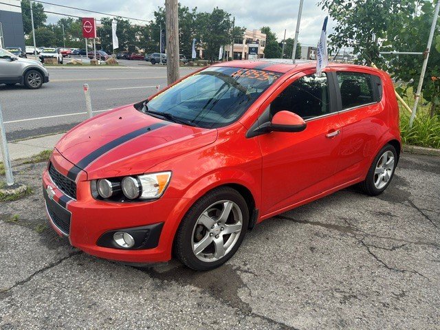 Chevrolet Sonic Hayon 5 portes LT 2012 Orange