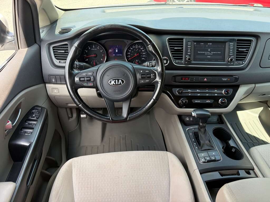Kia Sedona LX 2018 Blanc Gatineau - photo #12
