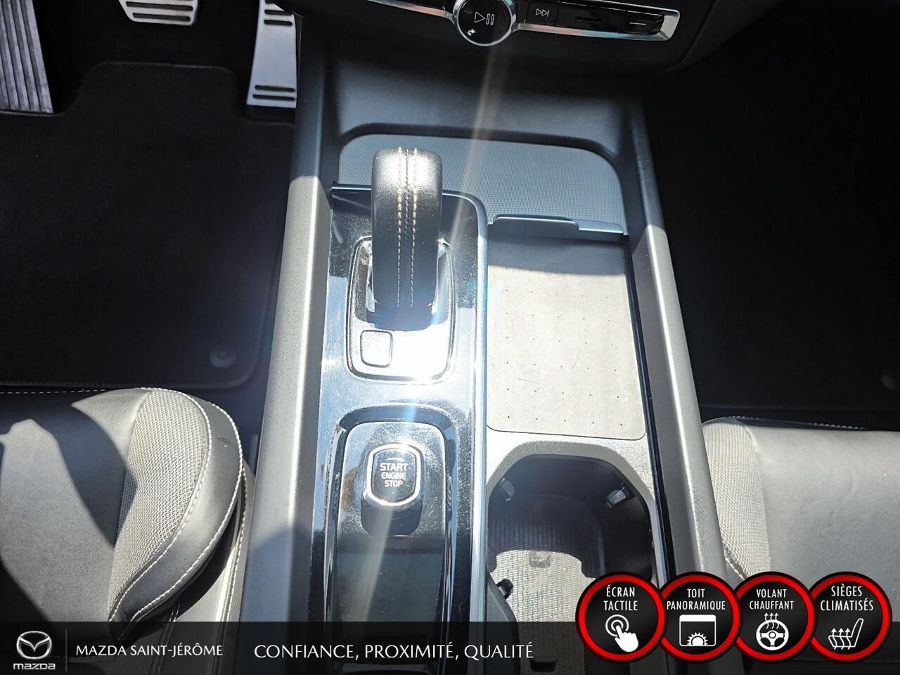 2022 Volvo XC60 Recharge T8 R-Design hybride rechargeable | POLESTAR | TOIT PANORAMIQUE | AWD | CUIR | Black Saint-Jérôme - photo #19