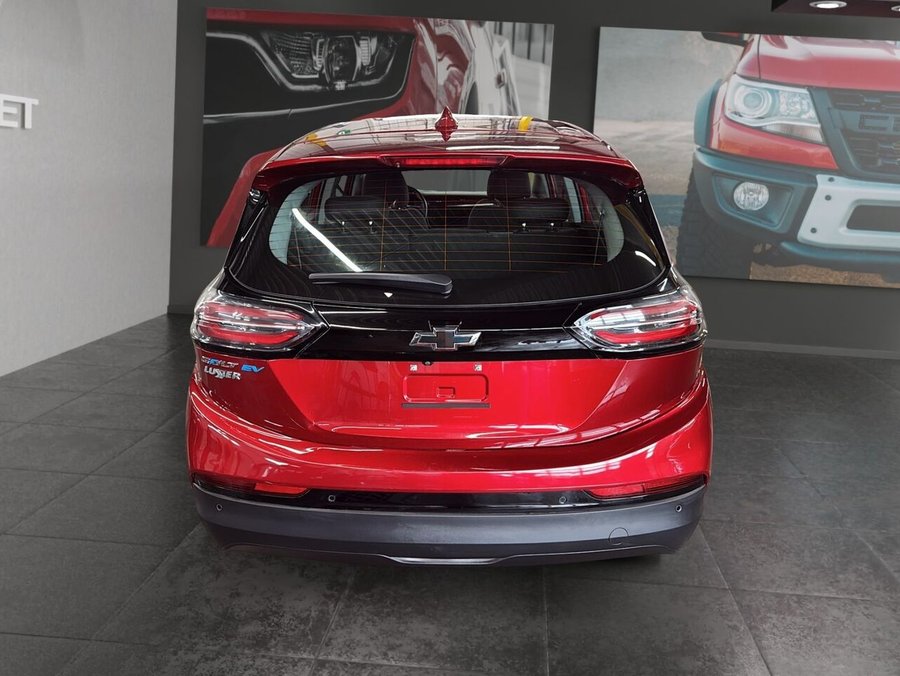 CHEVROLET BOLT LT + BAS KILOMETRAGE + FINI L'ESSENCE !! 2023 Rouge