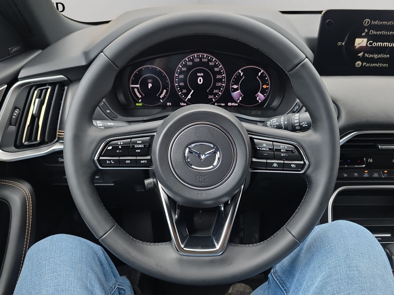 2026 Mazda CX-90 PHEV Signature PHEV, 7 passagers, toit pano, cuir, sièges ventilés Platinum Quartz Metallic Val-David - photo #8