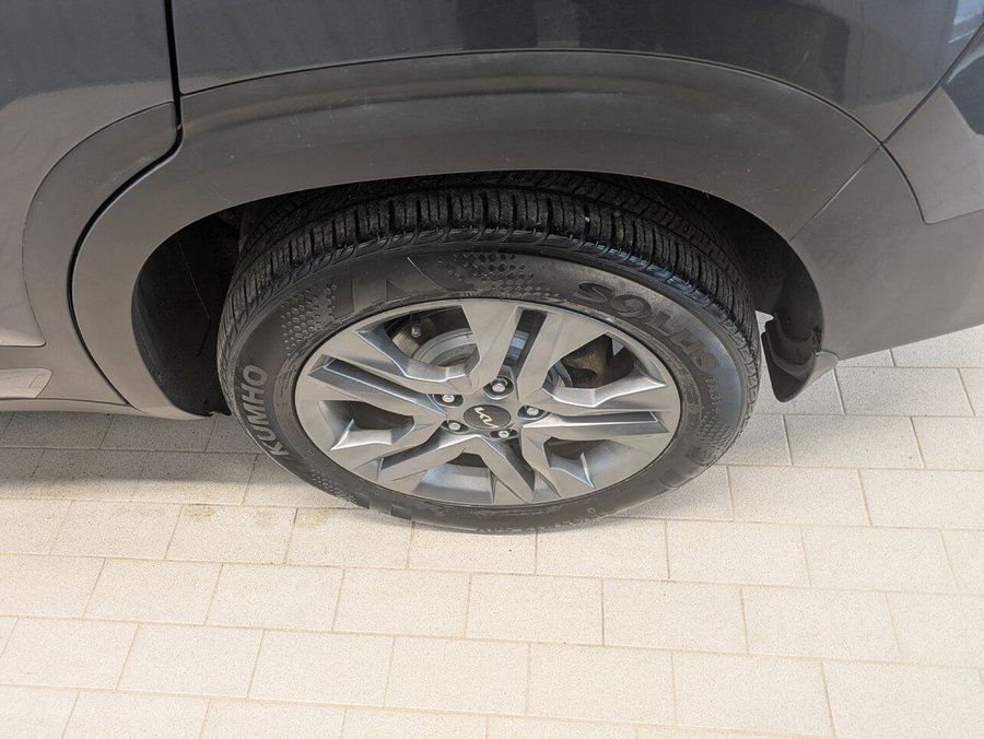 2022 Kia Seltos EX AWD Black