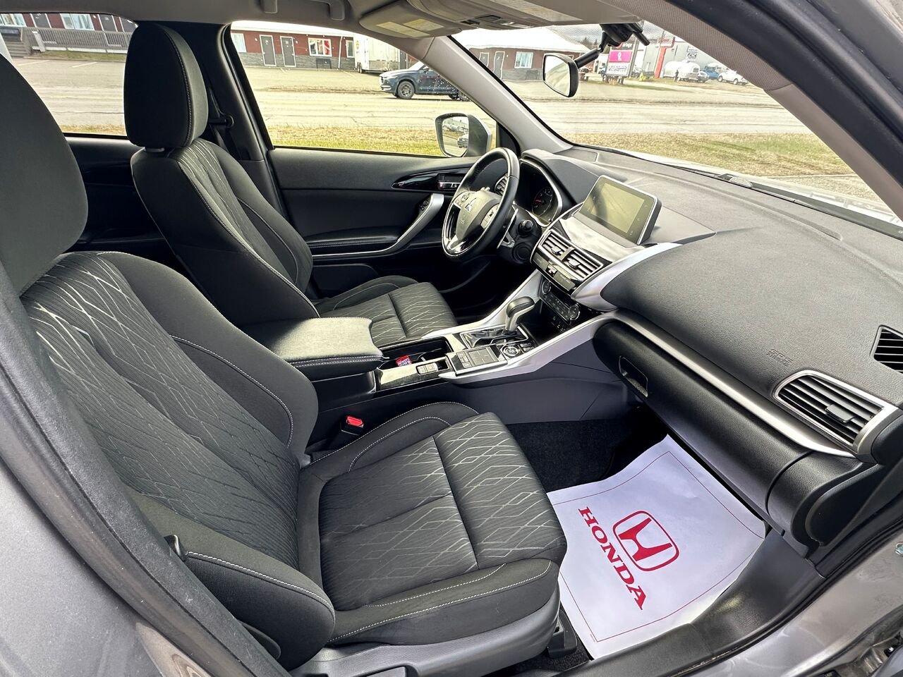 2018 Mitsubishi Eclipse Cross SE S-AWC gray Matane - photo #13