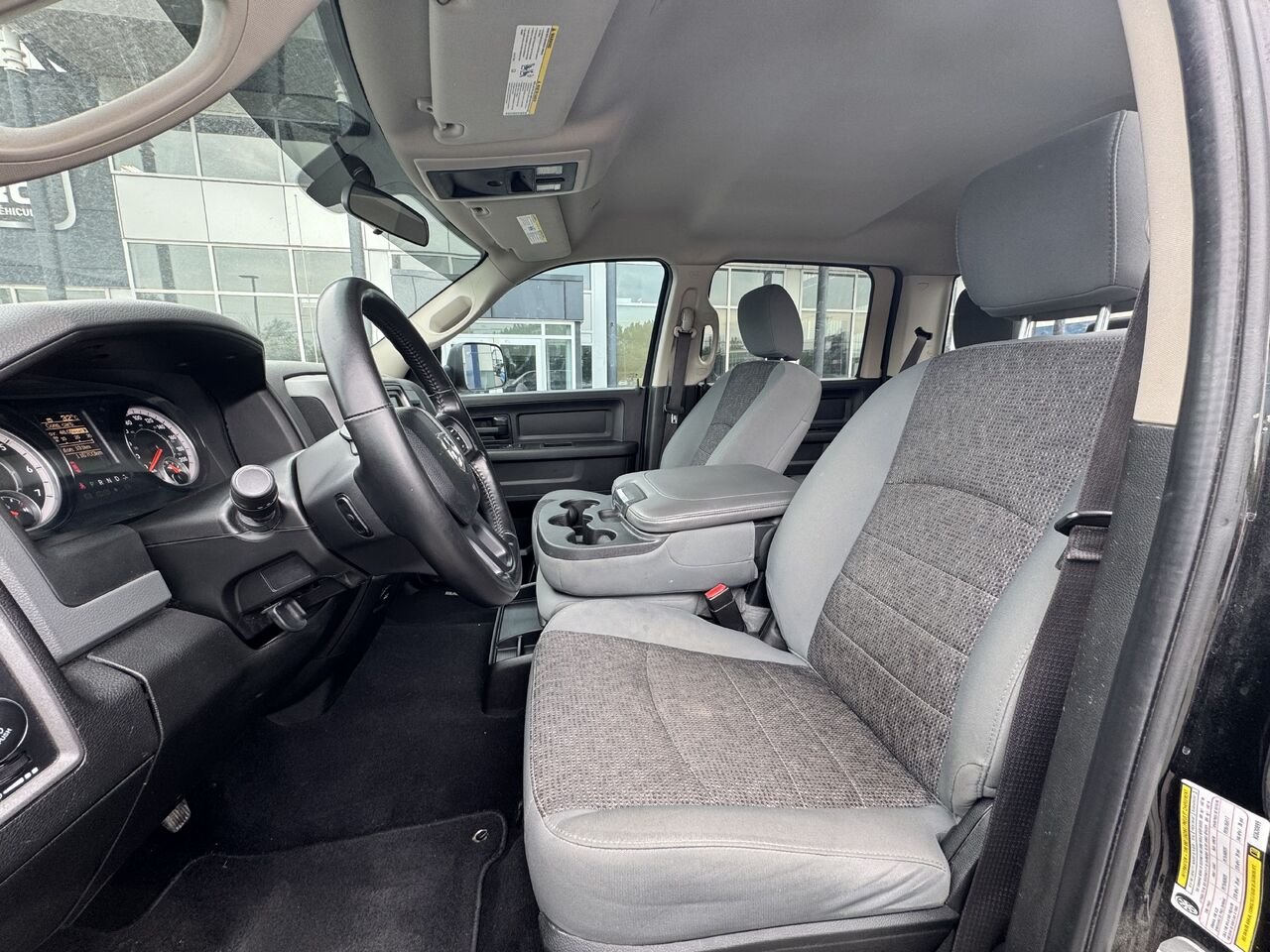 Ram 1500 Classic 2019 Noir Granby - photo #13