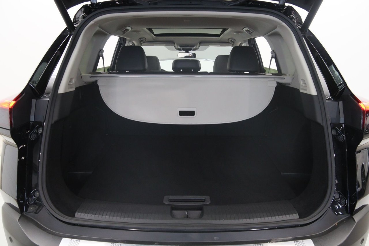 2023 Nissan Rogue VIN JN8BT3BB5PW205664 Black Chicoutimi - photo #17