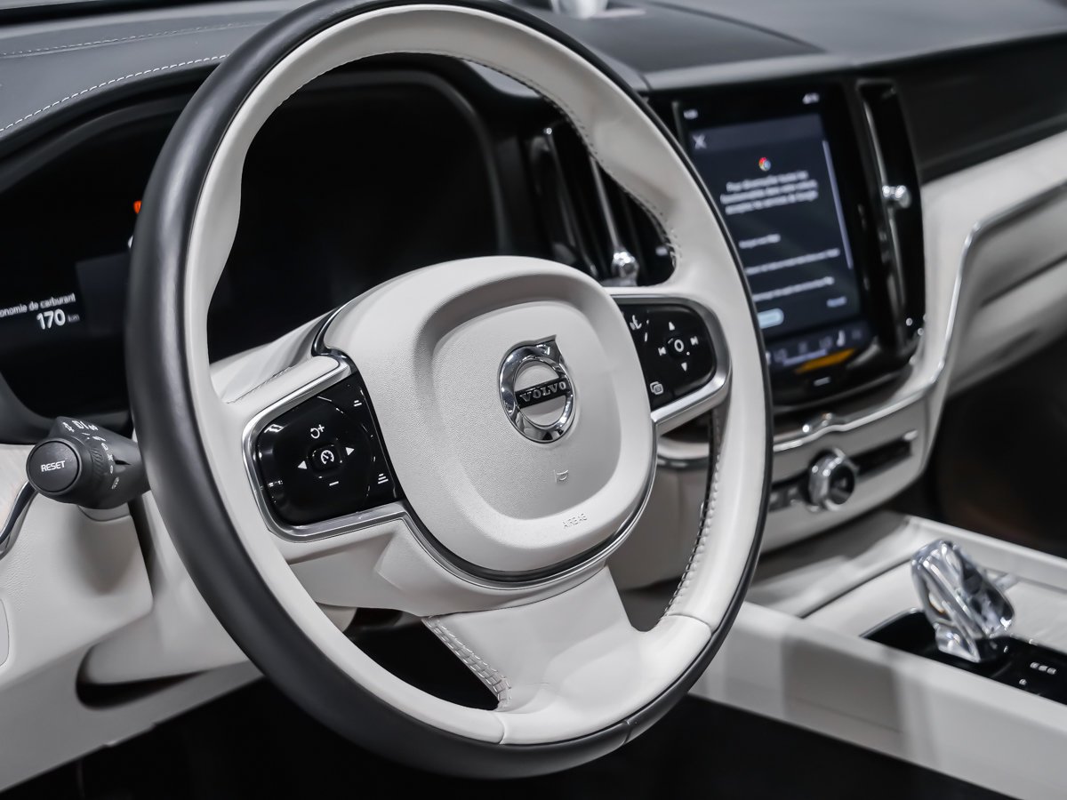 2022 Volvo XC60 B6 INSCRIPTION CLIMATE BOWERS & WILKINS Black Montreal - photo #7