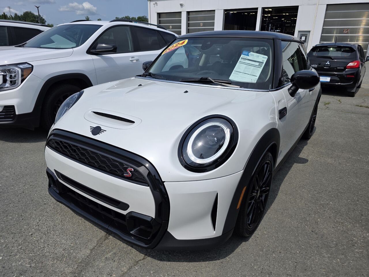 2024 MINI 3 Door Cooper S Rouyn-Noranda - photo #0