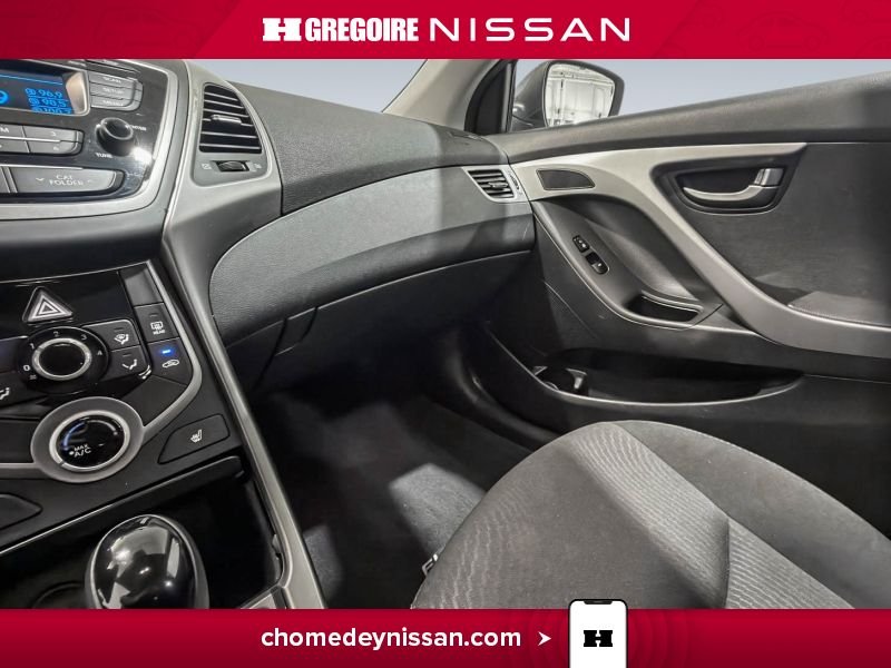 2016 Hyundai Elantra Blue Laval - photo #21