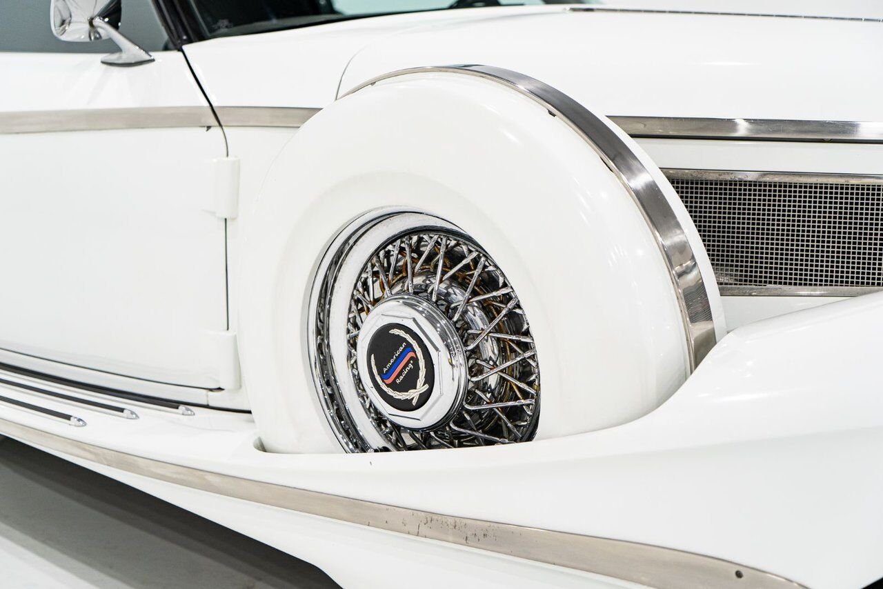 1981 Phillips Motor Car Berlina Coupe Only 1 of 78 produced. Very rare | PRIX EN USD White Montreal - photo #30