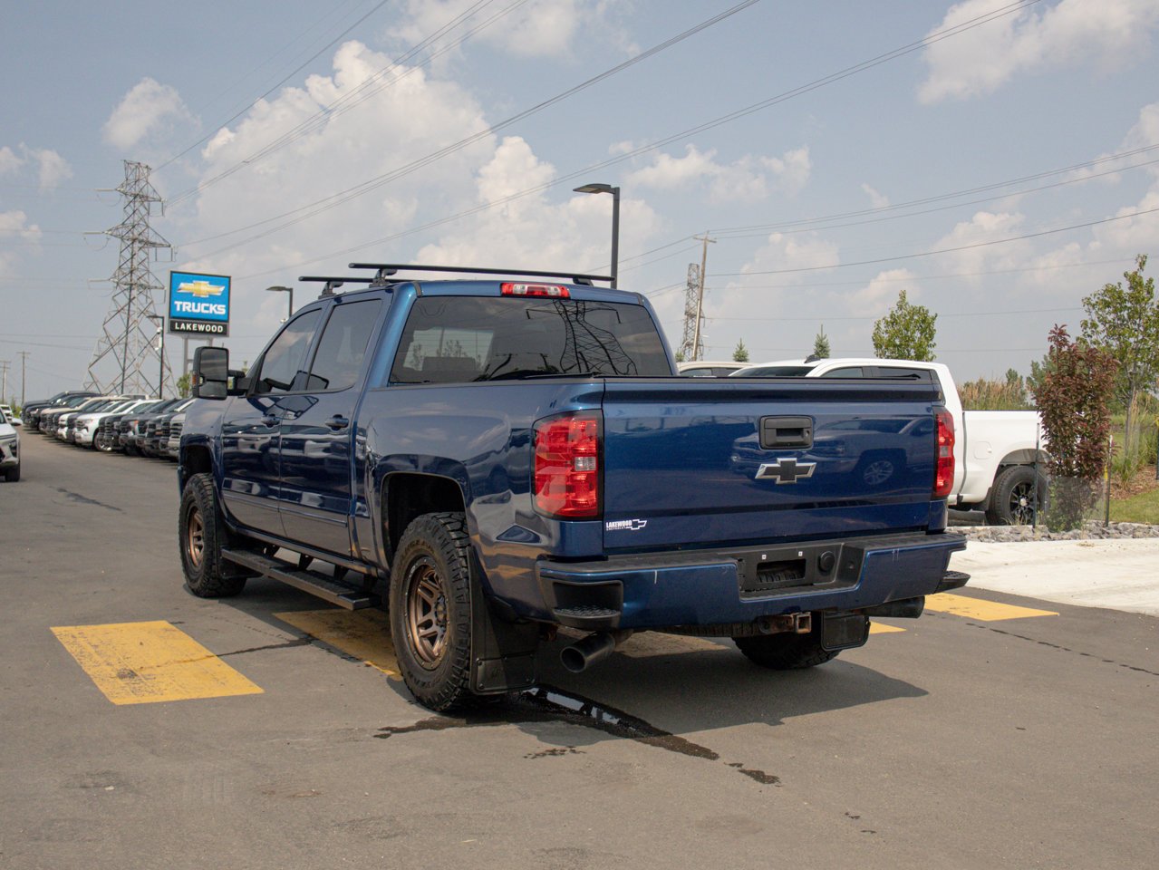 2016 Chevrolet Silverado 1500 4WD Crew Cab 143.5 LT w/1LT Blue Sherwood Park - photo #7