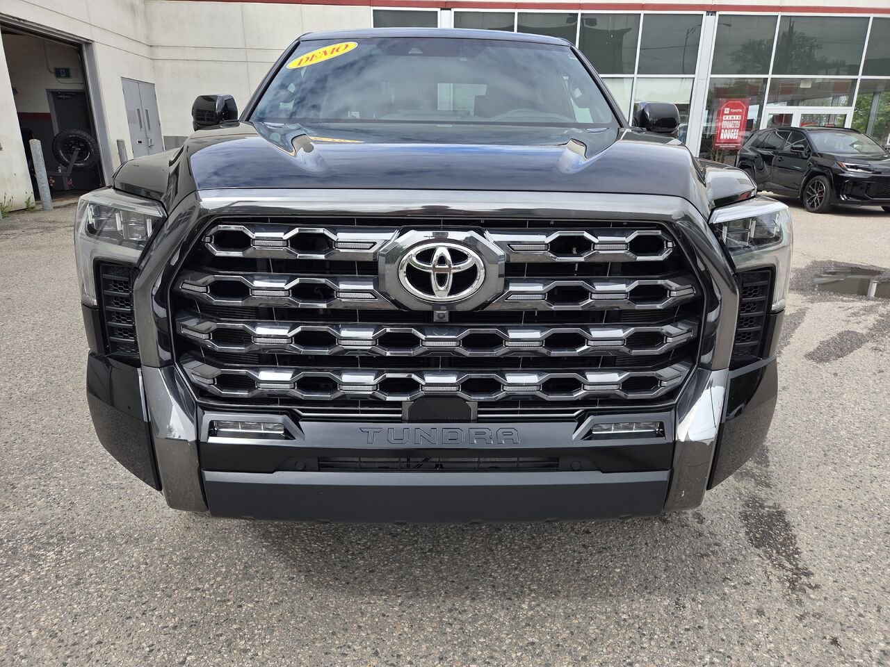 Toyota TUNDRA 2026 Noir Amos - photo #1