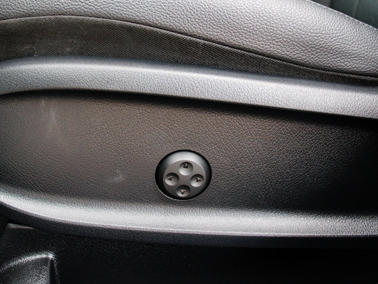 2024 Mercedes-Benz GLA GLA 250 4MATIC SUV White Sherwood Park - photo #14